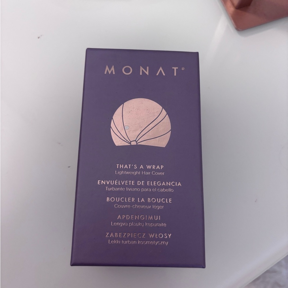 Monat Thats a wrap Hair cover